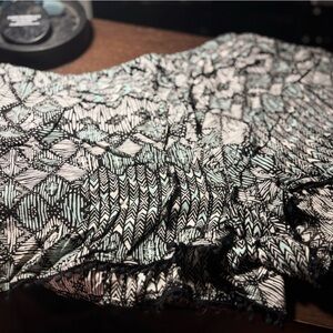 Black & Mint Geometric Print Lightweight Top